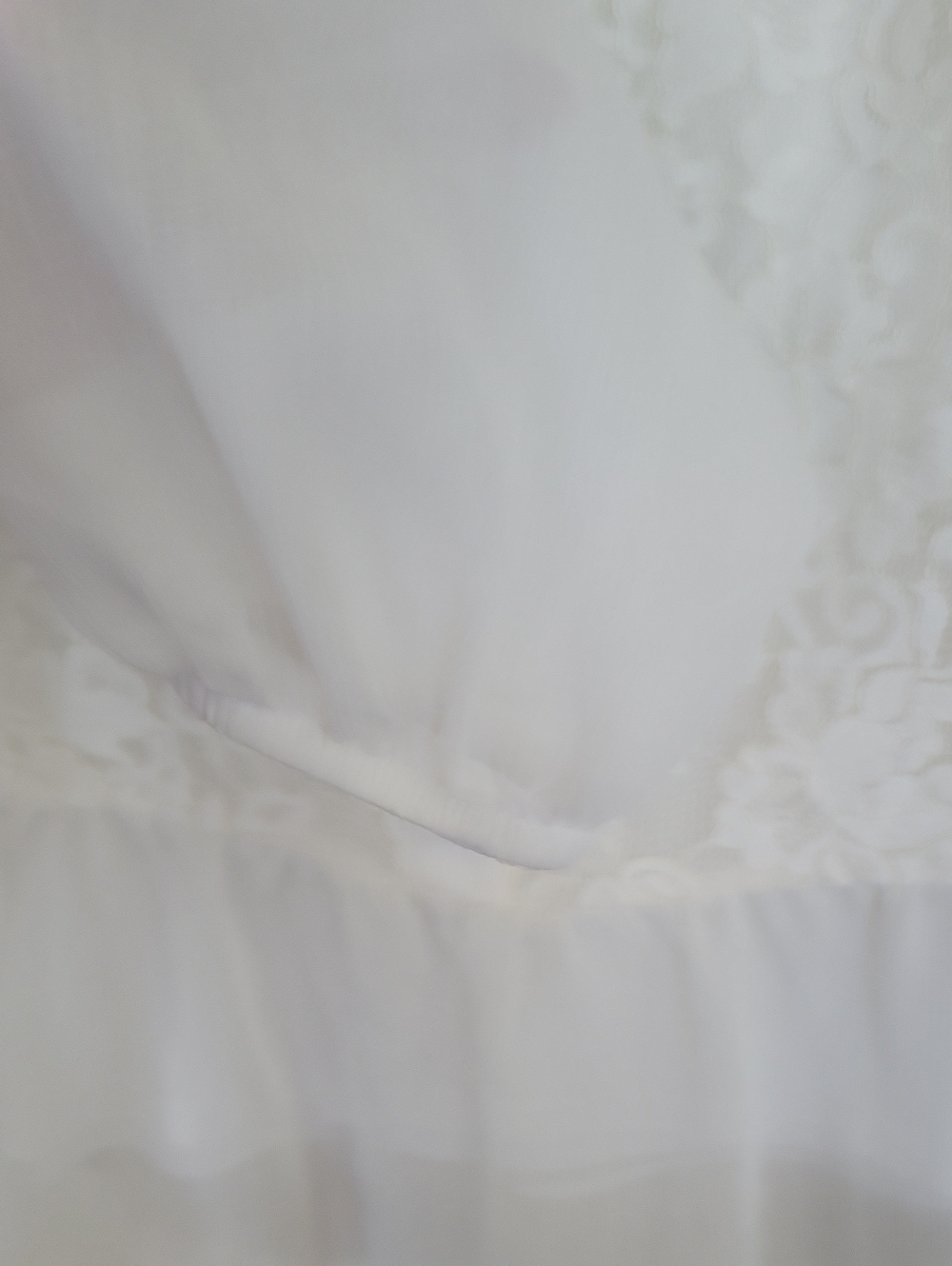 Simply Vera Vera Wang White Blouse with Black Label - Picture 5 of 7